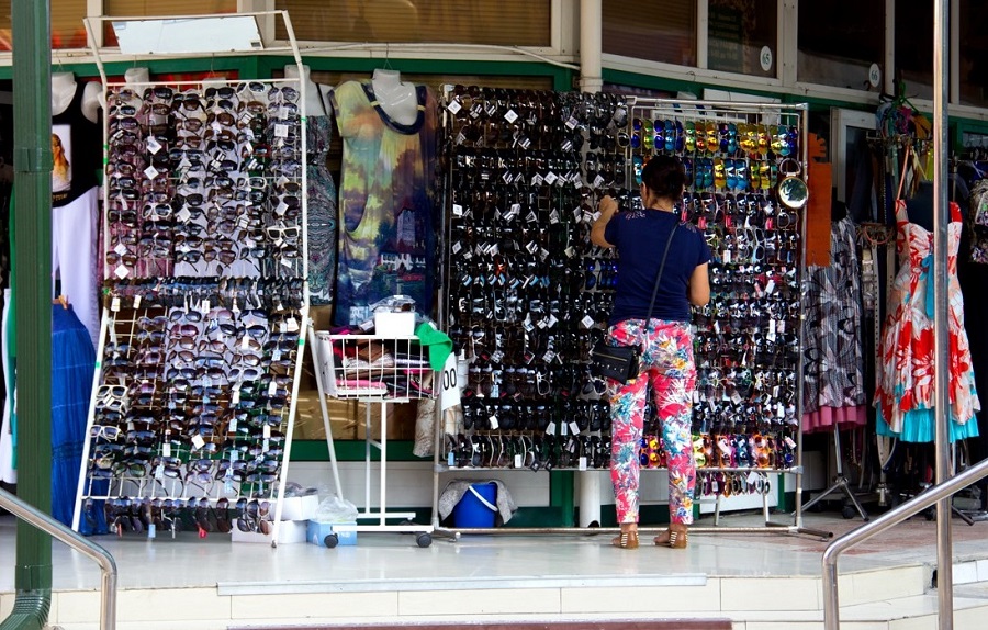 Раскладки солнцезащитных очков в Ужгороде фото